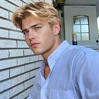 Cameron R. Los Angeles, USA