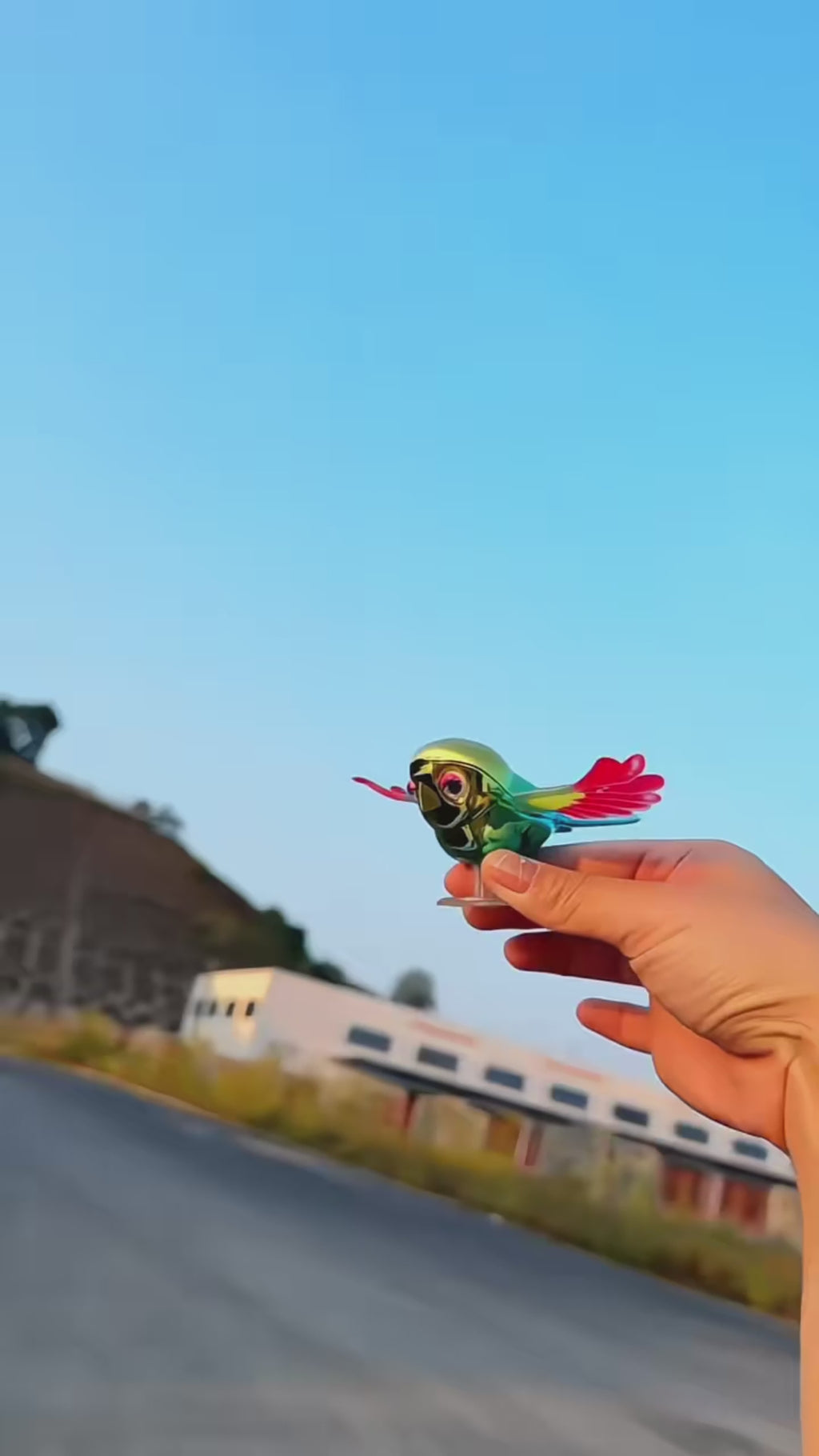 Cute Flying Companion Bird Car Ornament - Wind-Powered Flapping Wings Decoration for Dashboard, Roof, Mirror & Motorcycle